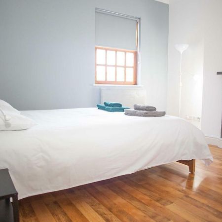 Quire Court Apartment Gloucester Buitenkant foto